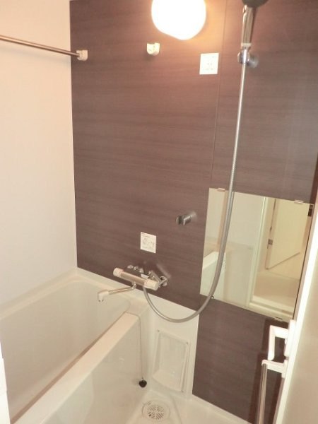 新品家具付きマンション豊玉北17(KaGood東京)の浴室