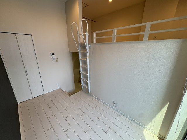 シャイニー西舞子の子供部屋