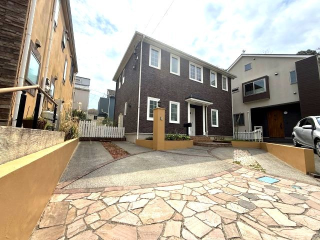 東急ホームズ施工　注文住宅　アメリカンスタイル
