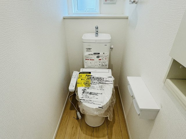 八王子市　宮下町　新築一戸建て　５期のトイレ|～暖房温水洗浄機能付きトイレ　冬場は特に嬉しい機能ですね～