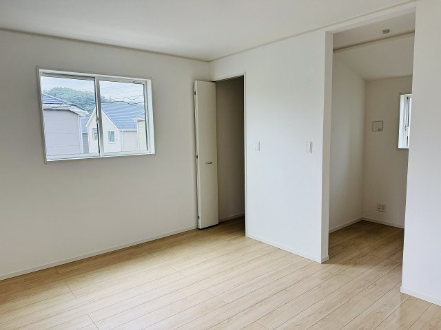 八王子市　宮下町　新築一戸建て　５期の収納|～ウォークインクローゼット、テレワークルームのあるお部屋です～