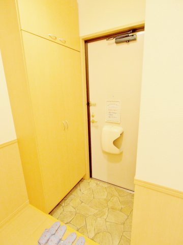 グランモア鶴江の玄関