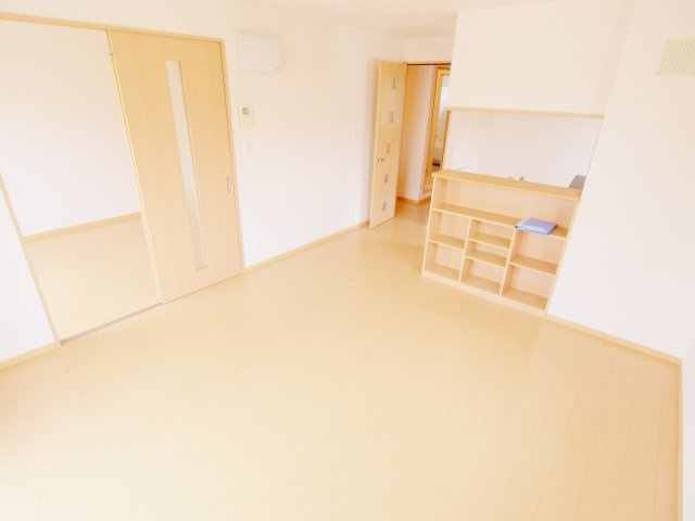 Green court A棟の居間・リビング