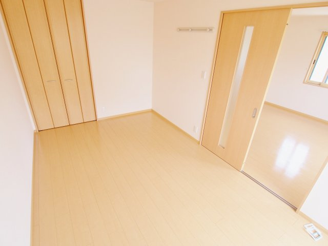 Green court A棟の洋室