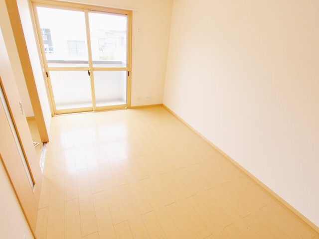 Green court A棟の洋室