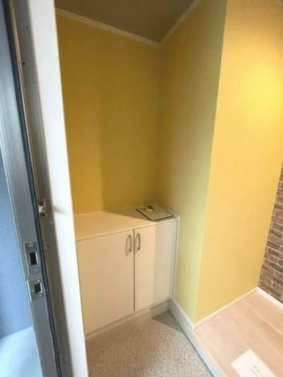 室内しフォーム物件の玄関