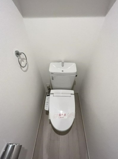 室内しフォーム物件のトイレ