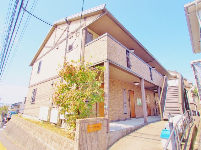 プリメーラ石井城上の外観