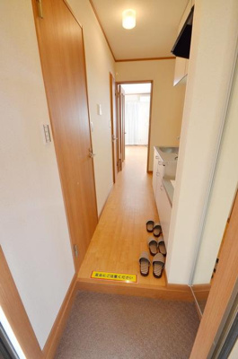 【玄関】 | クレールみずほ | 明るい玄関です