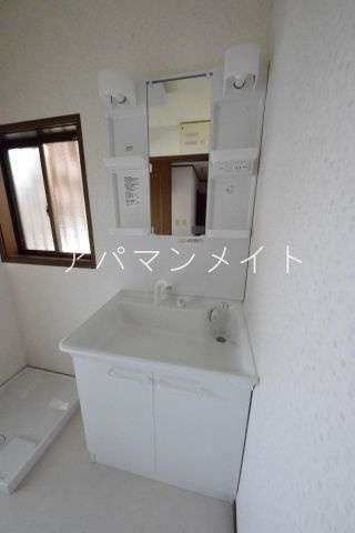 【洗面所】 | リバーストーン | シャワー付き洗面台