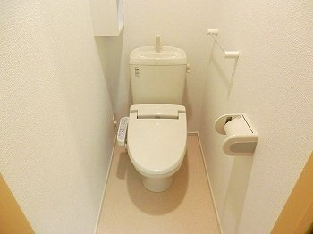 【トイレ】 | ソレイユ・北野 | コンパクトで使いやすいトイレです