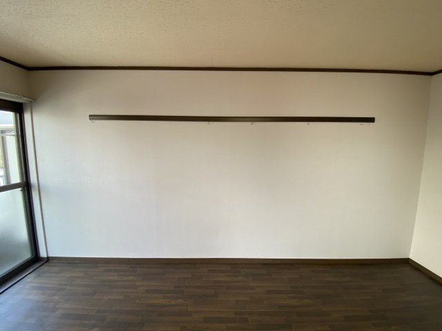 メゾン本町の洋室|広々とした洋室です