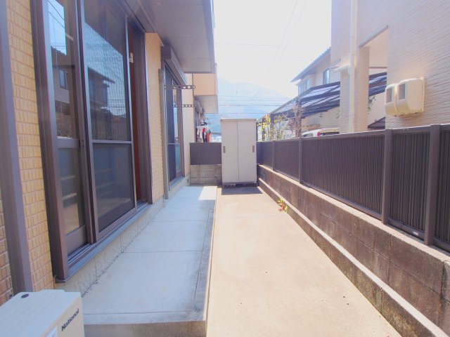 ヴェルデホンダ 参番館の庭