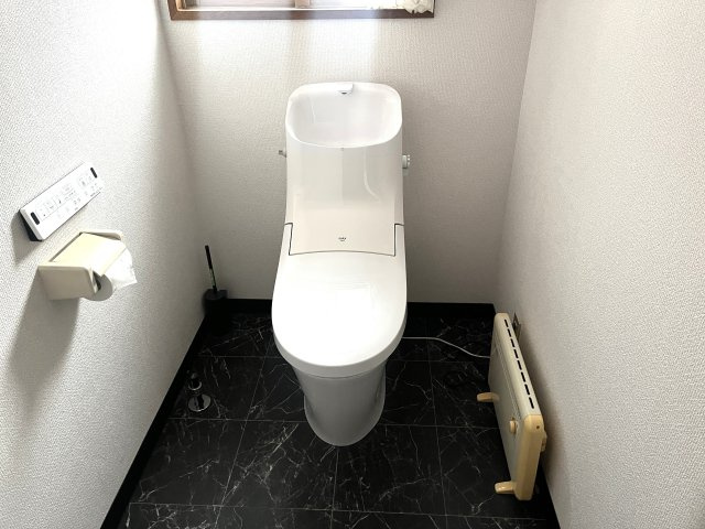 【残置あり現状渡し】網走市新町1丁目5-3戸建のトイレ