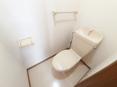 【トイレ】 | サンハウス | 落ち着いたトイレです