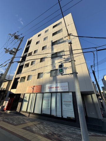 高田屋久菱ビルの外観