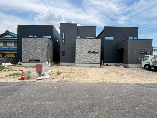 タマタウン　岐阜市萱場東町（城西小）　全3区画分譲の外観|「現地（2026年7月17日）撮影」
■全体写真　
■ヤマダ不動産　株式会社リライフ　