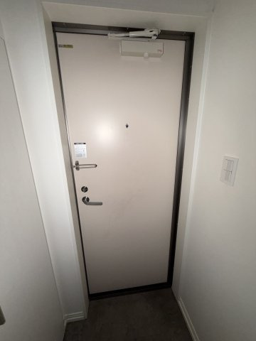 ルミエ神戸西の玄関