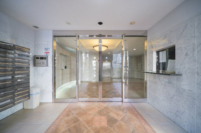アスヴェル神戸元町のエントランス