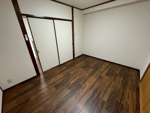 カサベルデ青谷の居間・リビング