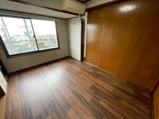 カサベルデ青谷の居間・リビング