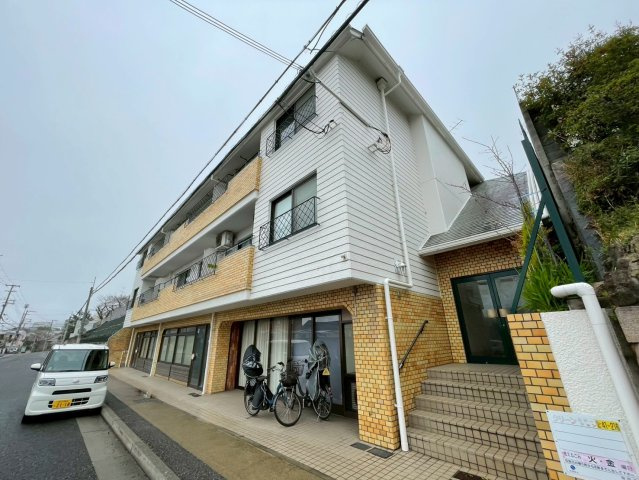 カサベルデ青谷の外観