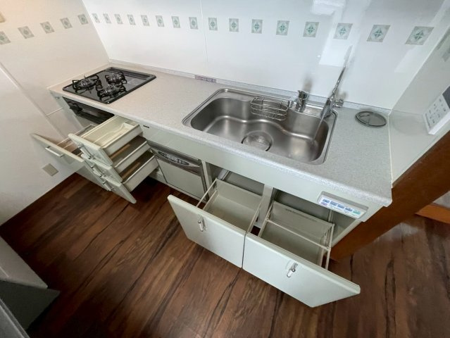 カサベルデ青谷のキッチン