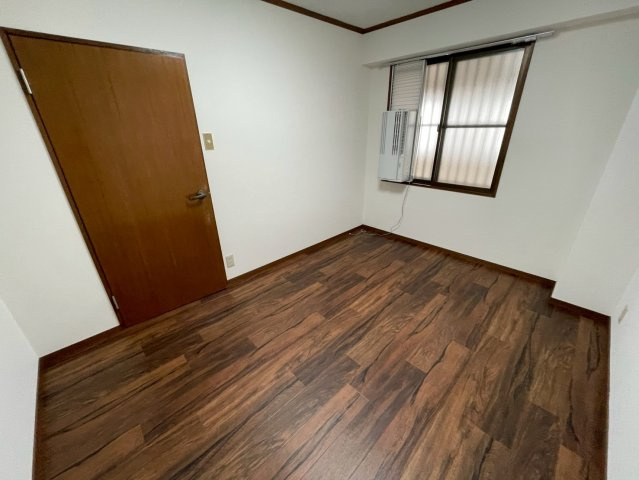 カサベルデ青谷の居間・リビング