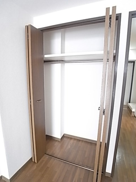 シャンブル甲東園の収納