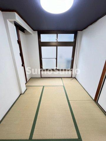 芦屋第一コーポラスの寝室|和室があると落ち着いた雰囲気になりますね