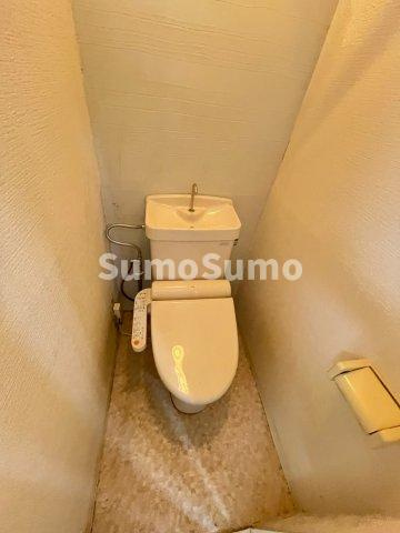 芦屋第一コーポラスのトイレ|コンパクトで使いやすいトイレです