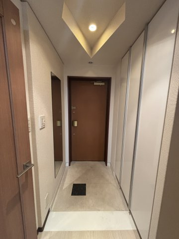 CITY SPIRE桜川Ⅱの玄関