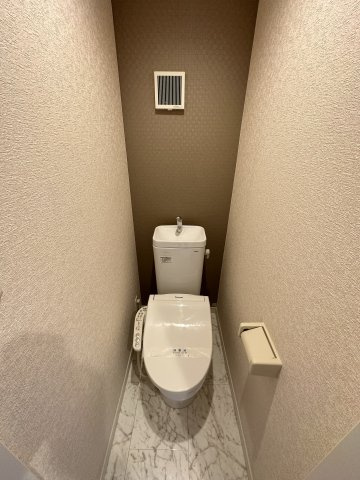 ユナイト南太田レディマーガレットのトイレ|ゆったりとした空間のトイレです