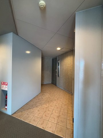 ルネマスターズタワーのロビー