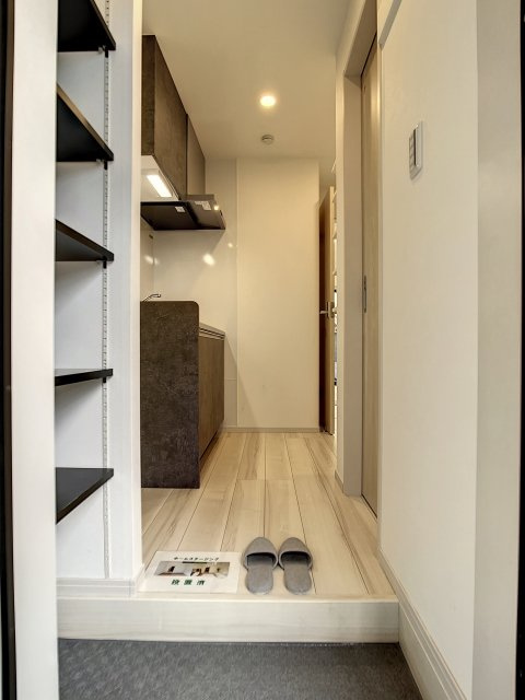 コンフォート川口の玄関|※家具・小物はイメージです