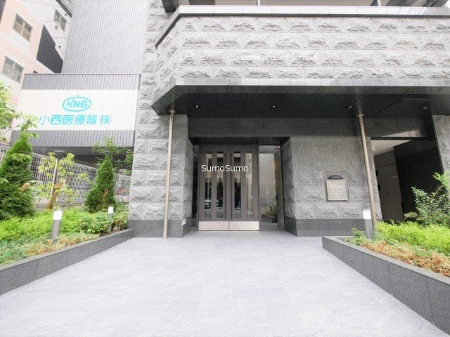 プレサンス天満橋トラッドのエントランス|毎日通るエントランスはこのようになっています