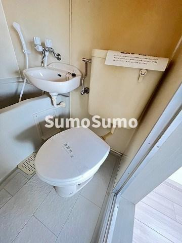 パーソナルマンション杭瀬2番館のトイレ|シンプルで使いやすいトイレです