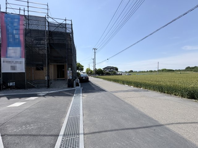 【前面道路含む現地写真】 | 上里町黛第1   クレイドルガーデン　新築戸建　全8棟　7号棟