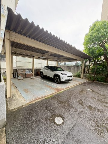 フォルム北夙川の駐車場