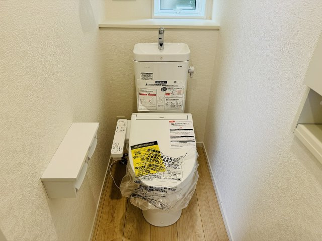 八王子市　宮下町　新築一戸建て　５期のトイレ|～暖房温水洗浄機能付きトイレ　冬場は特に嬉しい機能ですね～
