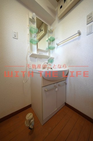 ソレーユ諏訪野【キャッシュバック対象物件】の独立洗面台|朝の身支度には欠かせない独立洗面化粧台