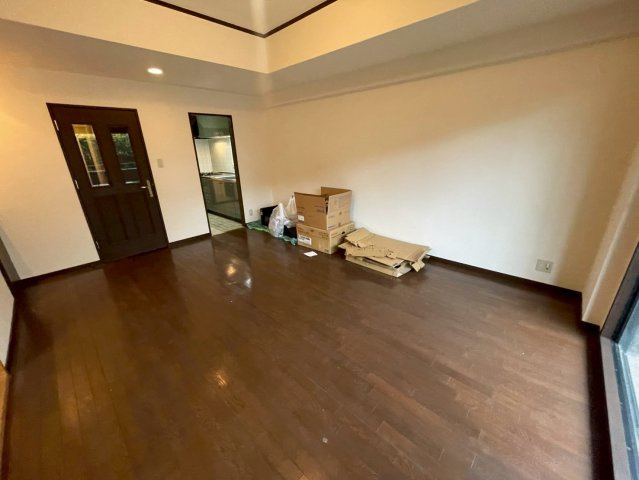 藤和芦屋川ホームズの居間・リビング