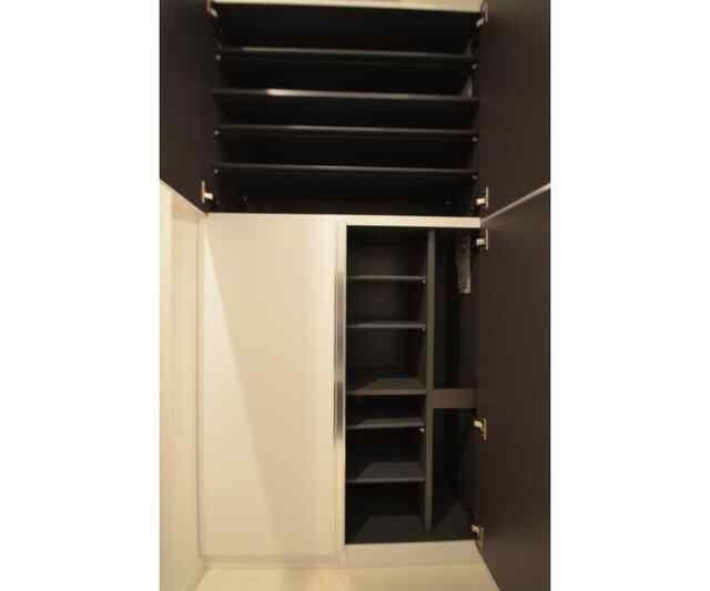 ＨＥＲＭＩＴＡＧＥ　Ｗａｓｅｄａ　Ｍａｃｈｉの玄関