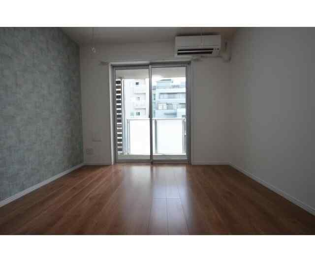 ＨＥＲＭＩＴＡＧＥ　Ｗａｓｅｄａ　Ｍａｃｈｉの居間・リビング