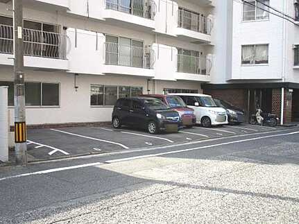 東区光町チサンマンション第2広島の駐車場