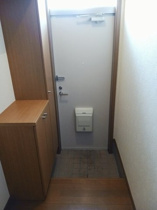 シンプルで使いやすい玄関です