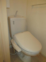コンパクトで使いやすいトイレです