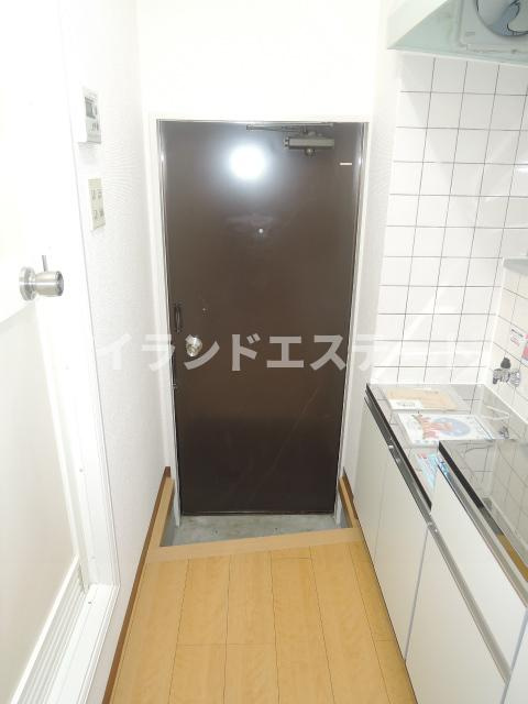 アネックス駒沢　女性限定　礼金0　温水洗浄便座の玄関|※別号室参考写真