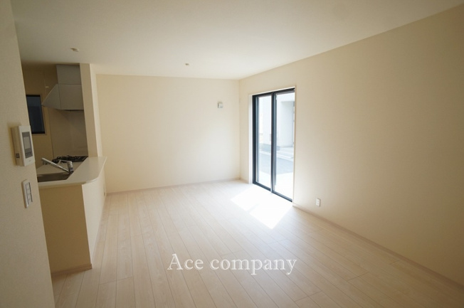 【居間・リビング】 | 東大阪市寺前町2丁目　【2号棟/全6棟】 | 【LDK：17.2帖】