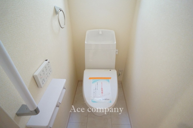 【トイレ】 | 東大阪市寺前町2丁目　【2号棟/全6棟】 | トイレは1階と2階の2ヶ所に完備♪ともに同形状のシャワートイレです☆